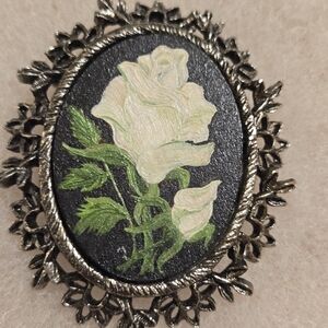Vintage Inlay Cameo Brooch
